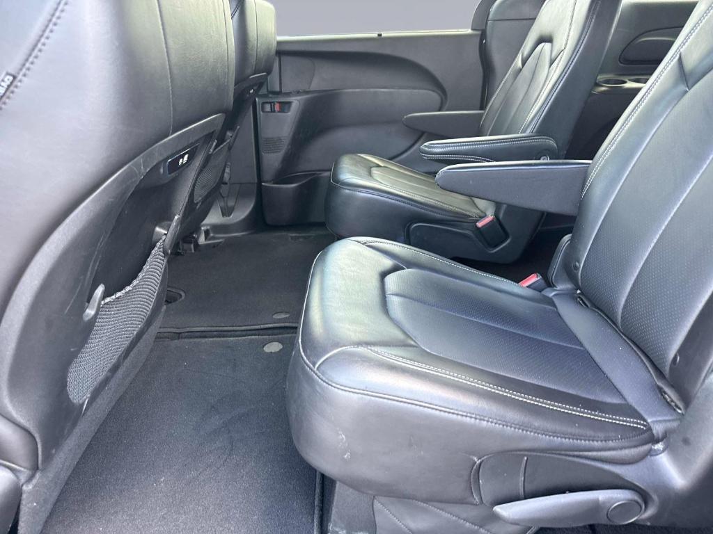 used 2025 Chrysler Pacifica car, priced at $29,595