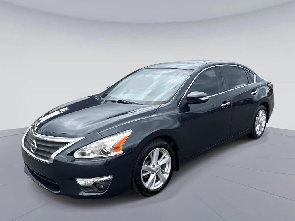 used 2014 Nissan Altima car, priced at $6,992