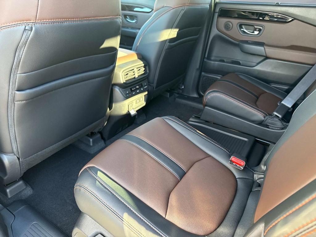 new 2026 Honda Pilot car, priced at $52,845