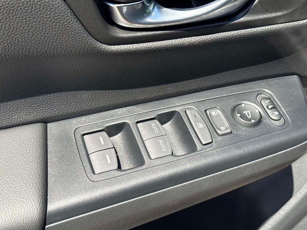 new 2026 Honda CR-V Hybrid car, priced at $37,080
