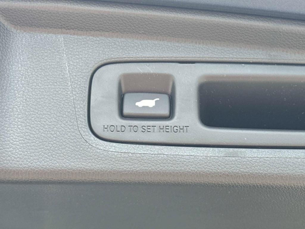 new 2026 Honda CR-V Hybrid car, priced at $44,000