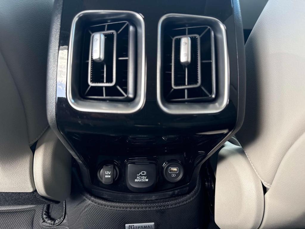 used 2023 Kia Sorento Hybrid car, priced at $27,595