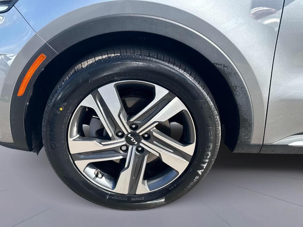 used 2023 Kia Sorento Hybrid car, priced at $27,595