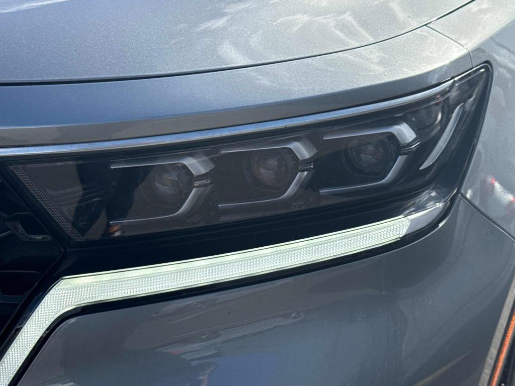 used 2023 Kia Sorento Hybrid car, priced at $27,595