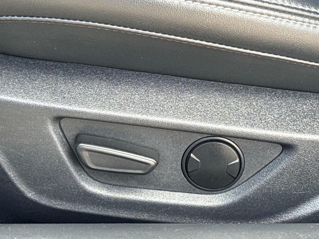 used 2025 Ford Mustang car, priced at $32,995