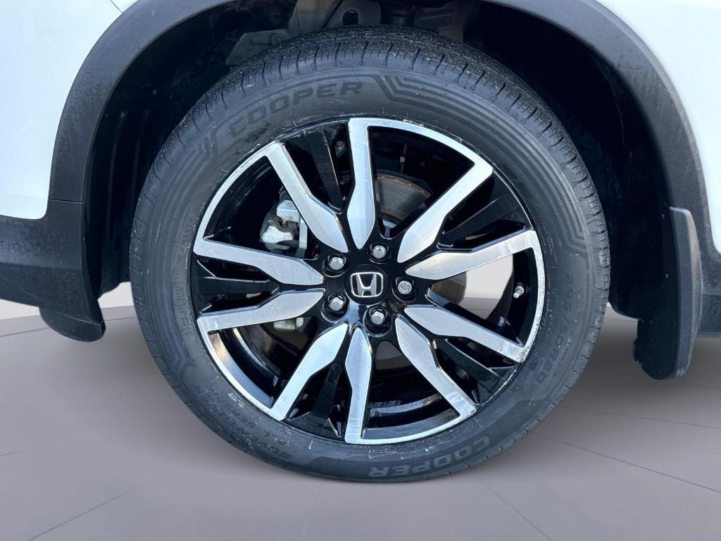 used 2022 Honda Pilot car, priced at $30,495
