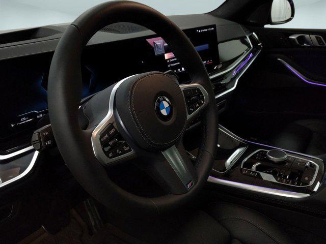 new 2026 BMW X7 car, priced at $102,080