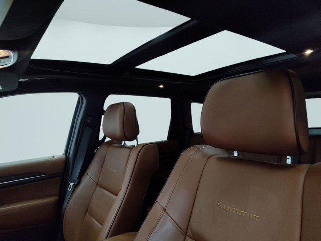 used 2020 Jeep Grand Cherokee car, priced at $29,999