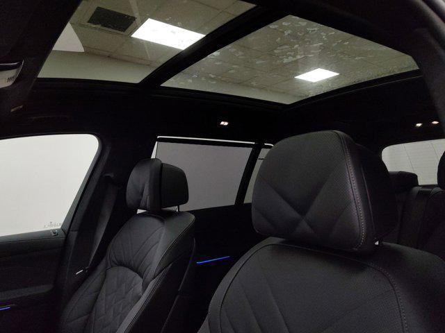 new 2026 BMW X7 car, priced at $99,425
