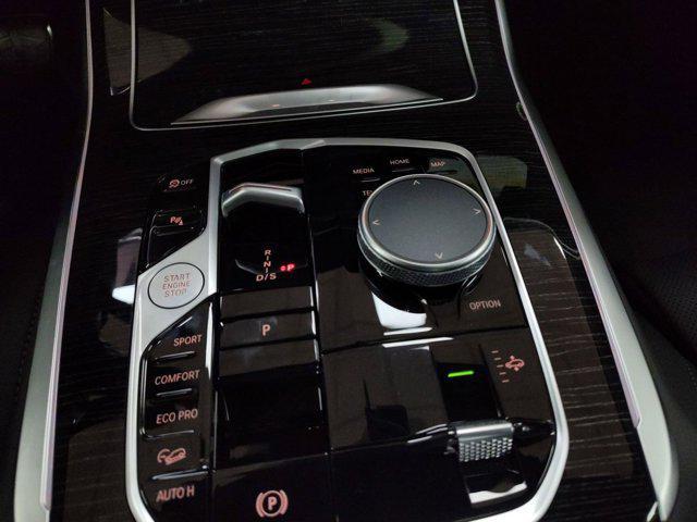 new 2026 BMW X7 car, priced at $94,275