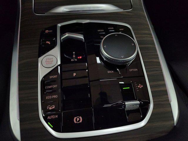 new 2026 BMW X7 car, priced at $96,875