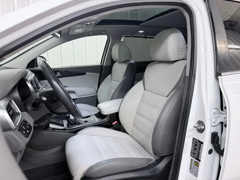 used 2019 Kia Sorento car, priced at $18,927