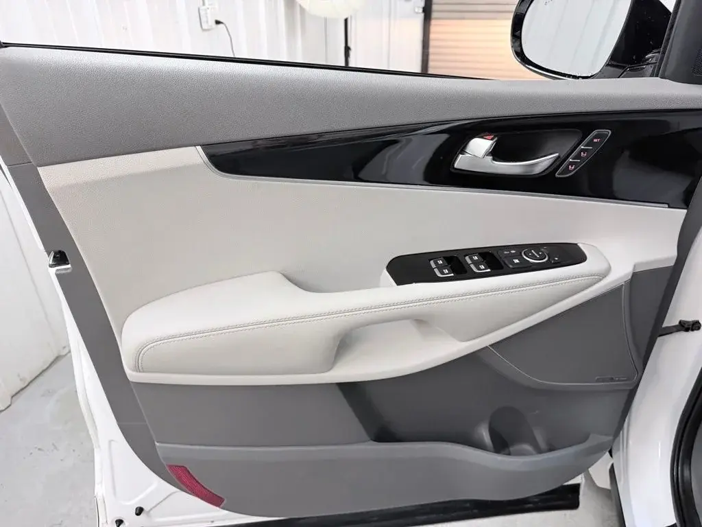 used 2019 Kia Sorento car, priced at $18,927
