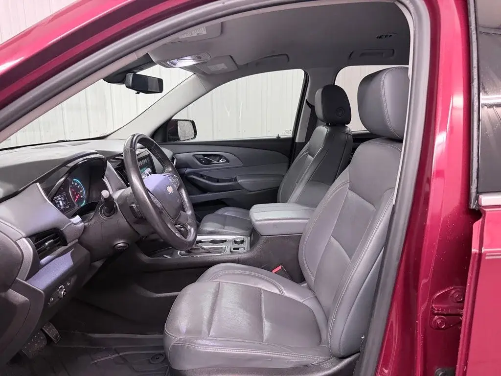 used 2019 Chevrolet Traverse car, priced at $23,732