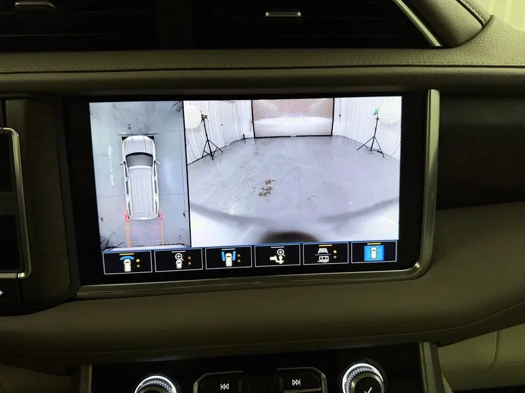 used 2021 GMC Yukon car, priced at $43,433