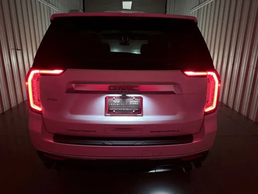 used 2021 GMC Yukon car, priced at $43,433