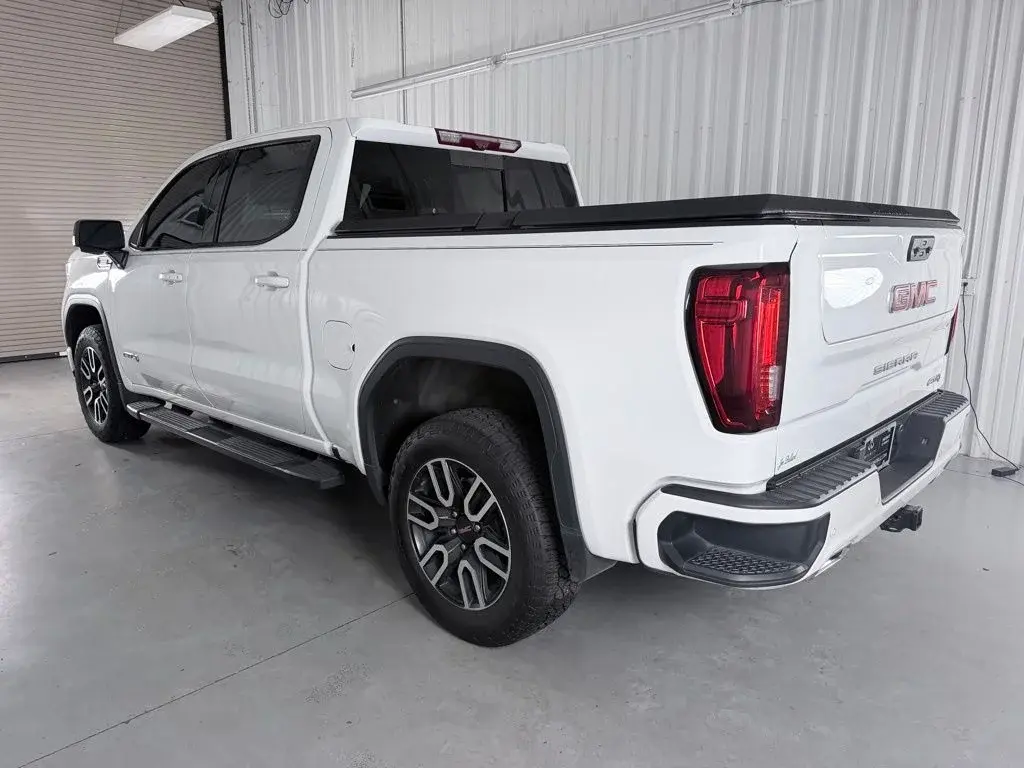 used 2023 GMC Sierra 1500 car, priced at $43,827