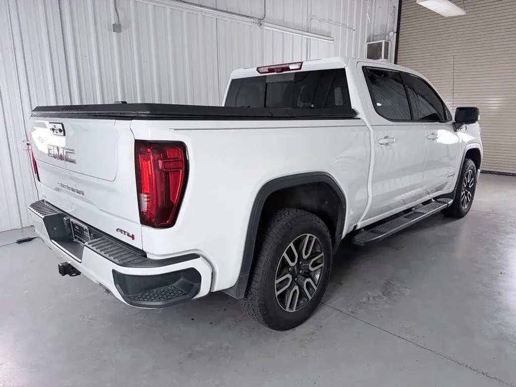 used 2023 GMC Sierra 1500 car, priced at $43,827