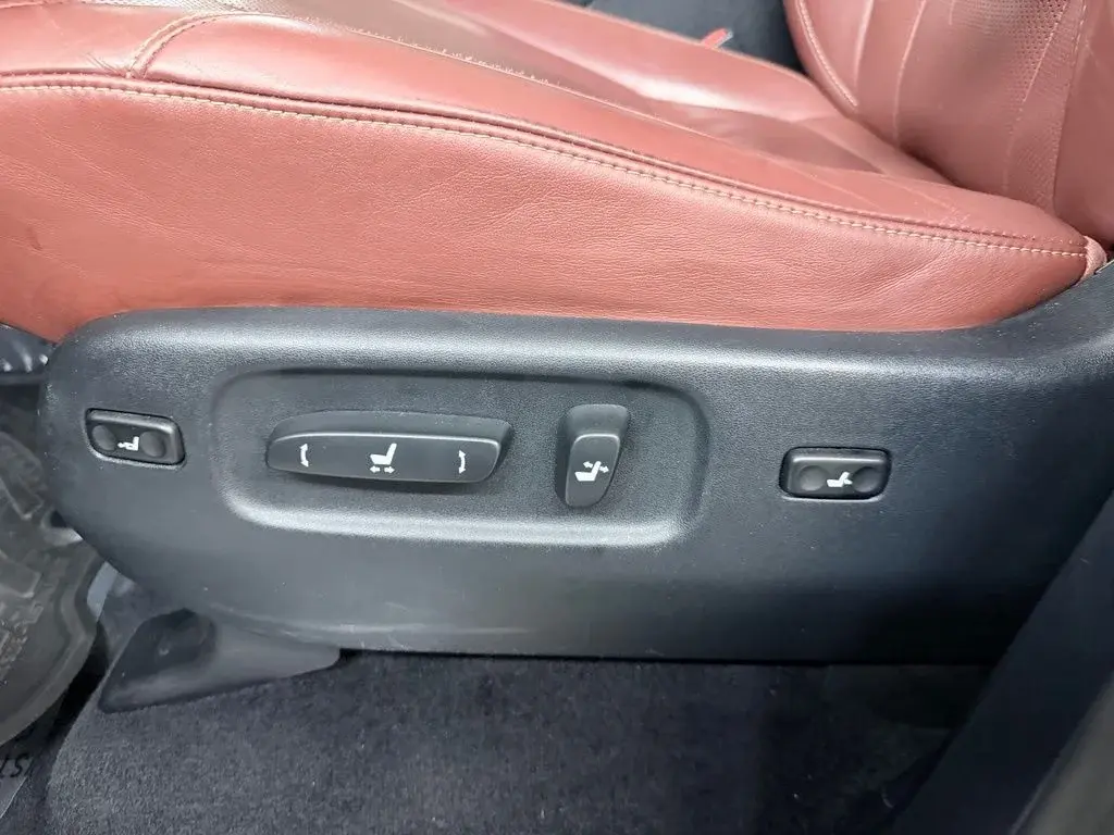used 2016 Lexus LX 570 car, priced at $41,931