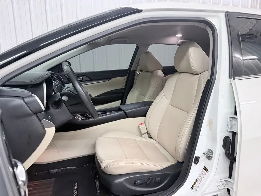 used 2023 Nissan Maxima car, priced at $23,871