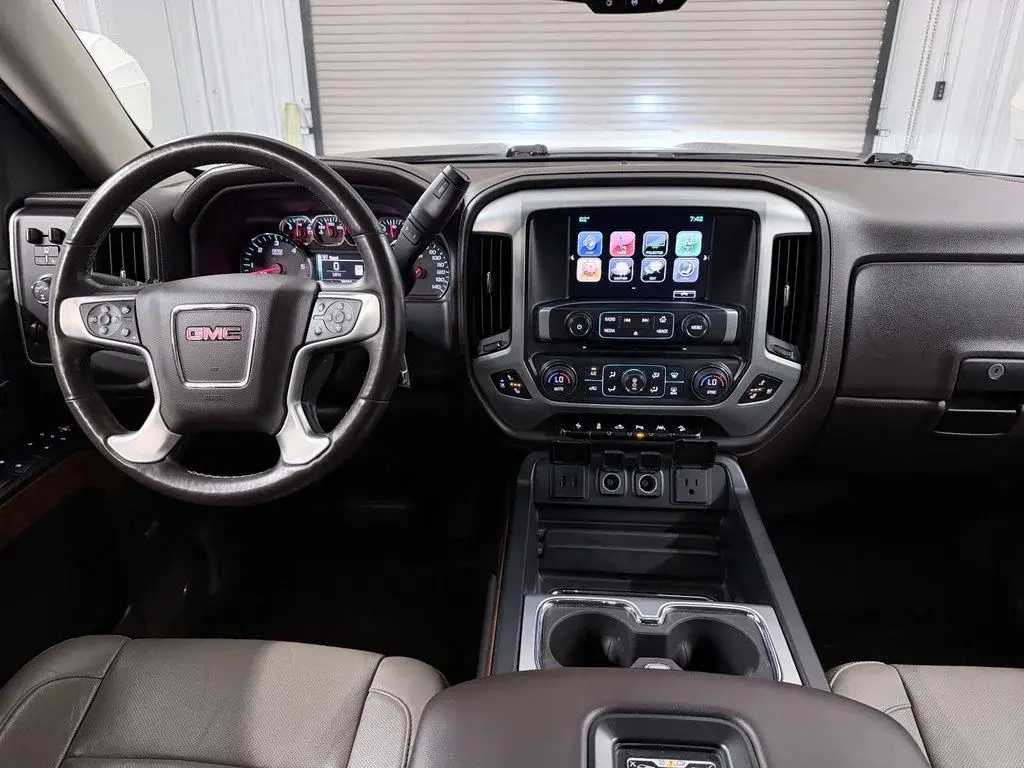 used 2017 GMC Sierra 1500 car, priced at $33,930