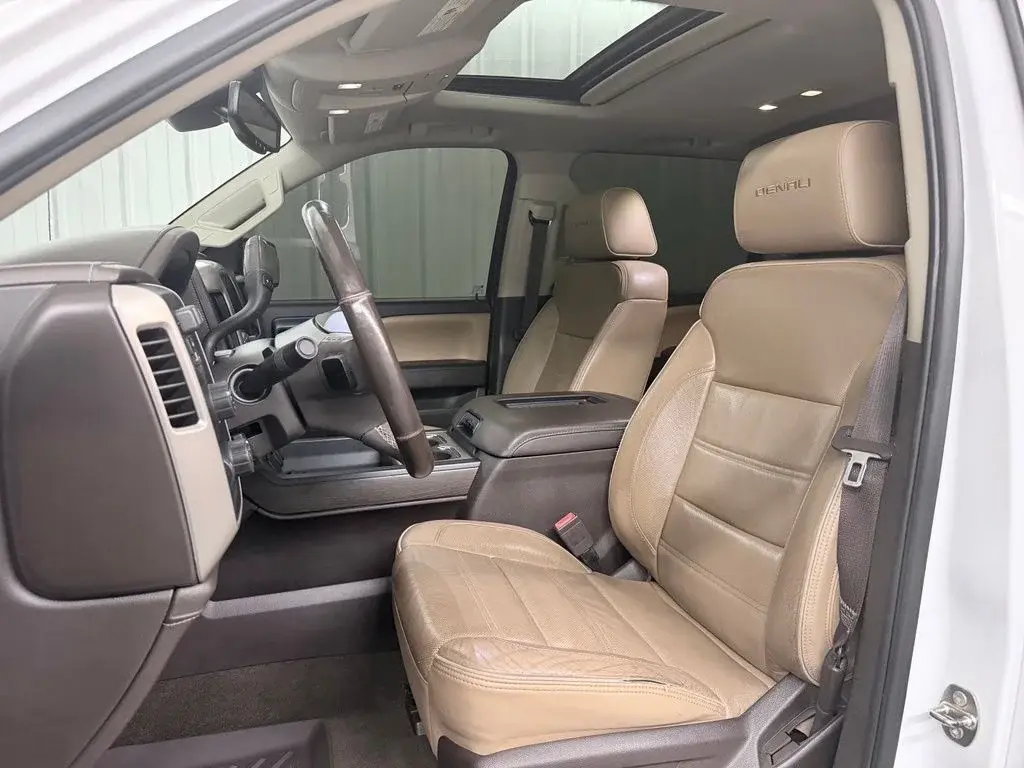 used 2017 GMC Sierra 1500 car, priced at $28,931