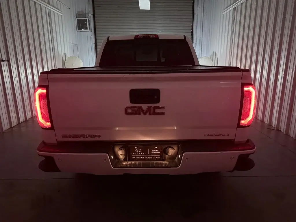 used 2017 GMC Sierra 1500 car, priced at $28,931