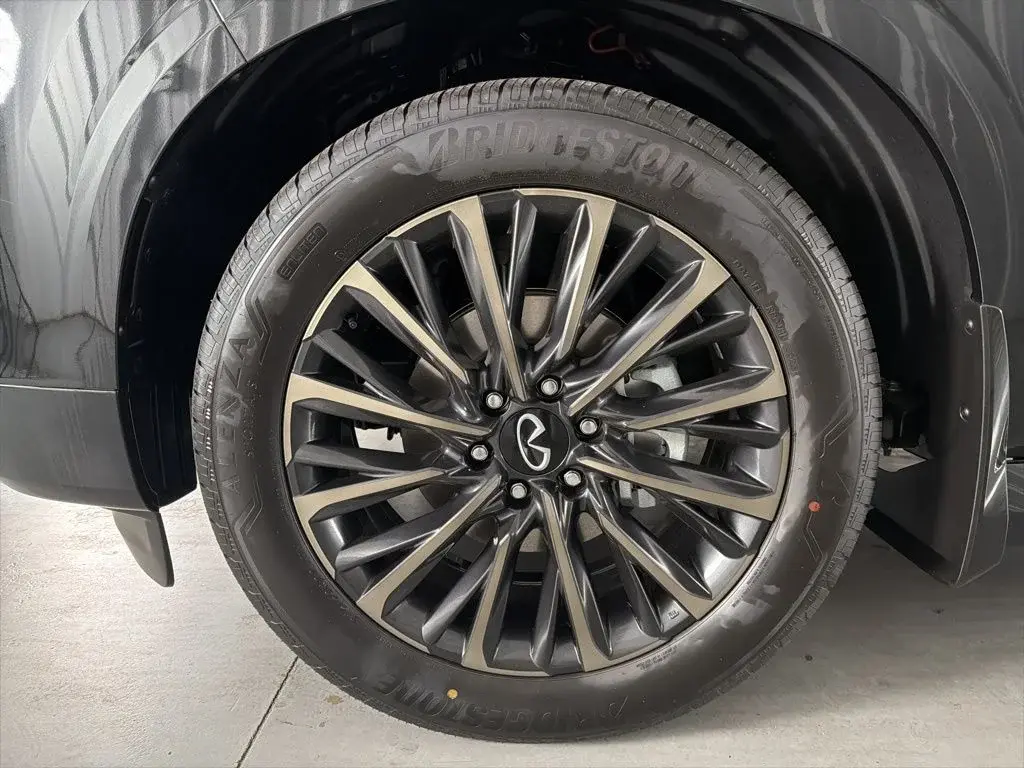 used 2026 INFINITI QX80 car, priced at $94,432