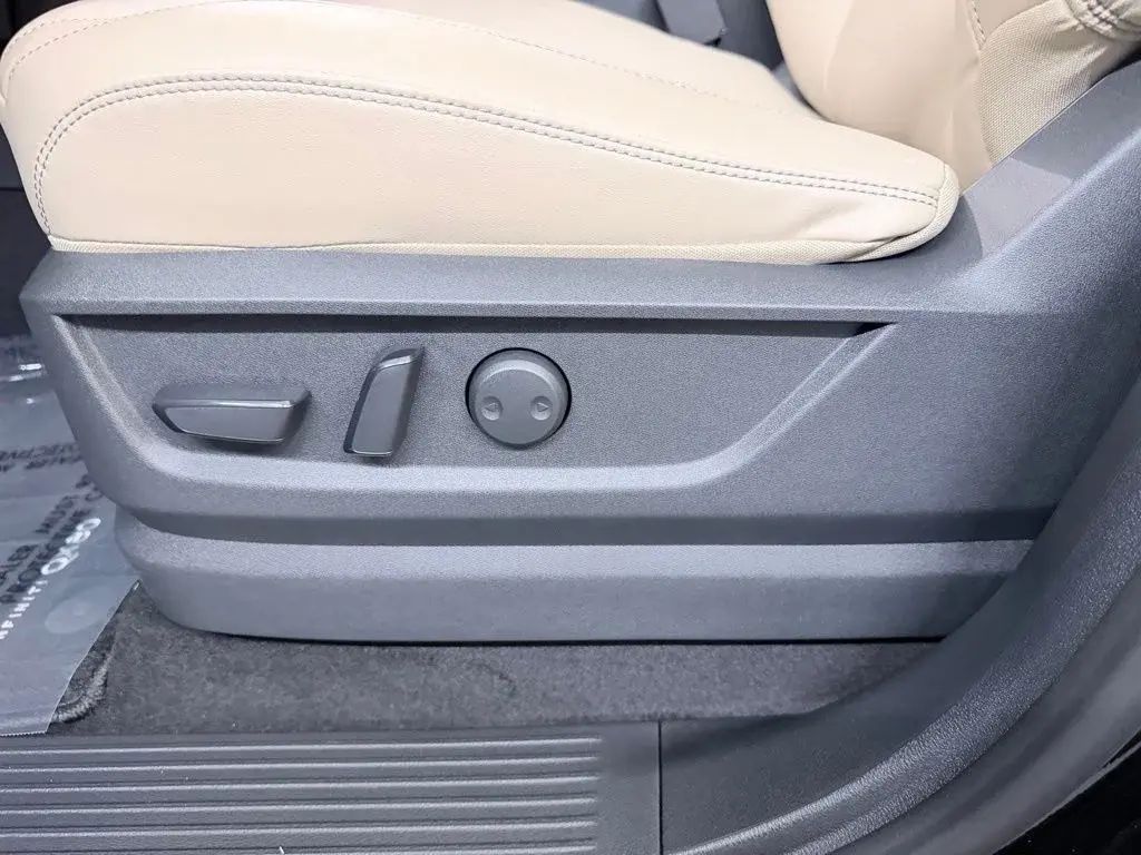 new 2026 INFINITI QX80 car, priced at $78,733