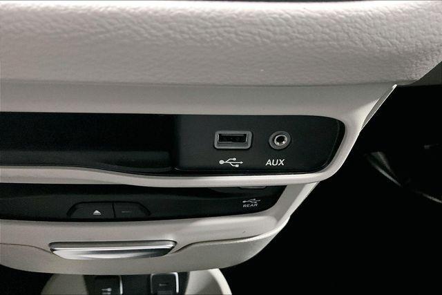 used 2018 Chrysler Pacifica car, priced at $11,981