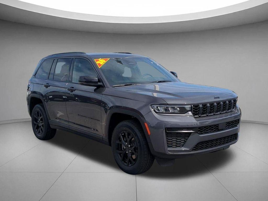 new 2026 Jeep Grand Cherokee car, priced at $44,174