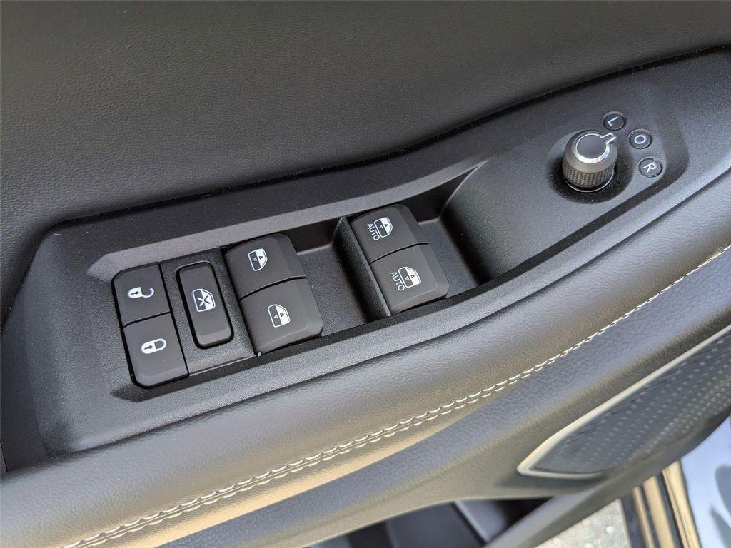 new 2026 Jeep Grand Cherokee car, priced at $49,725