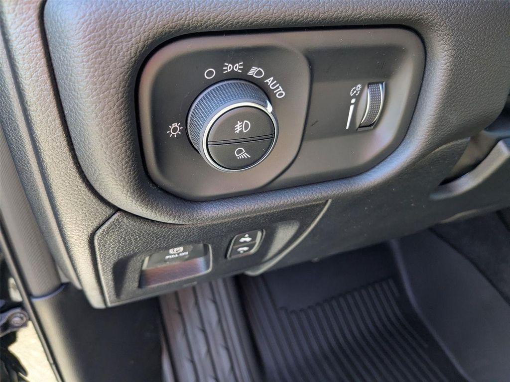 new 2025 Ram 1500 car, priced at $55,954