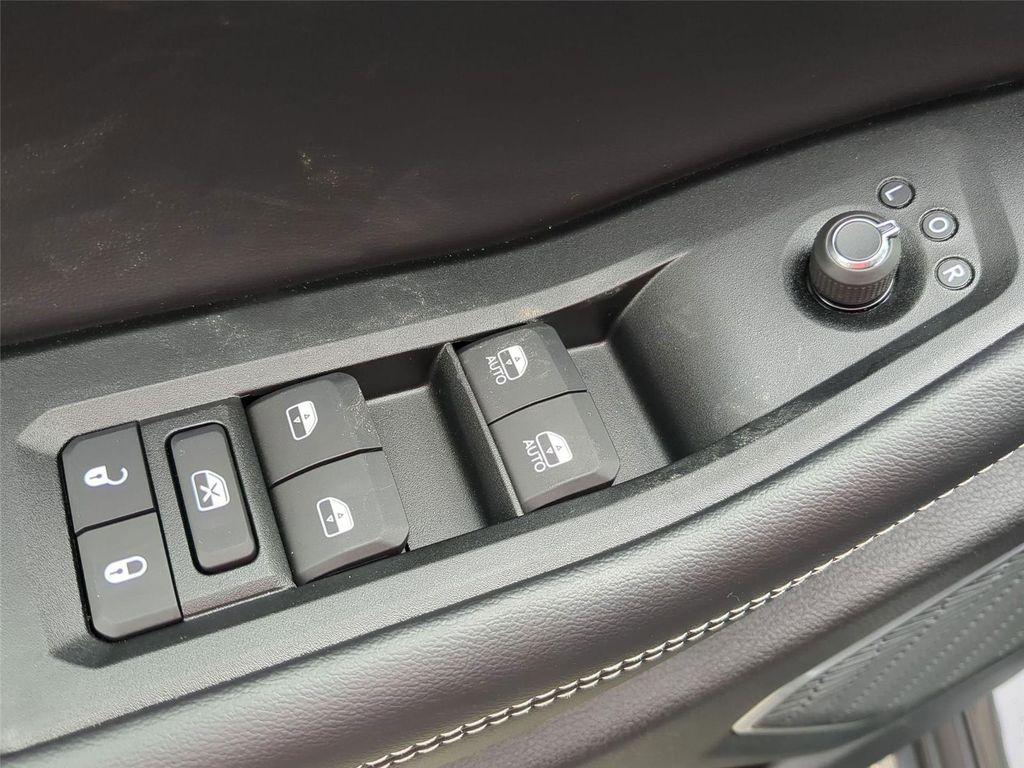 new 2026 Jeep Grand Cherokee L car, priced at $47,304