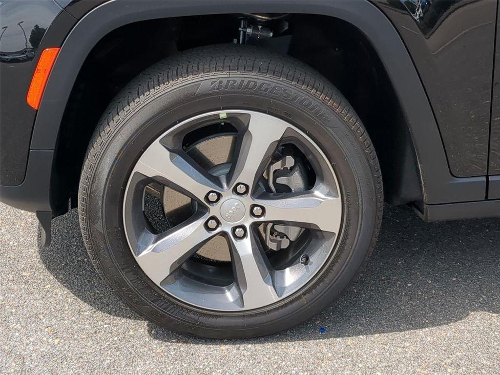 new 2026 Jeep Grand Cherokee L car, priced at $47,129