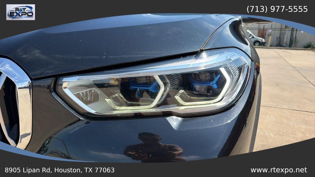 BMW X5 view 16