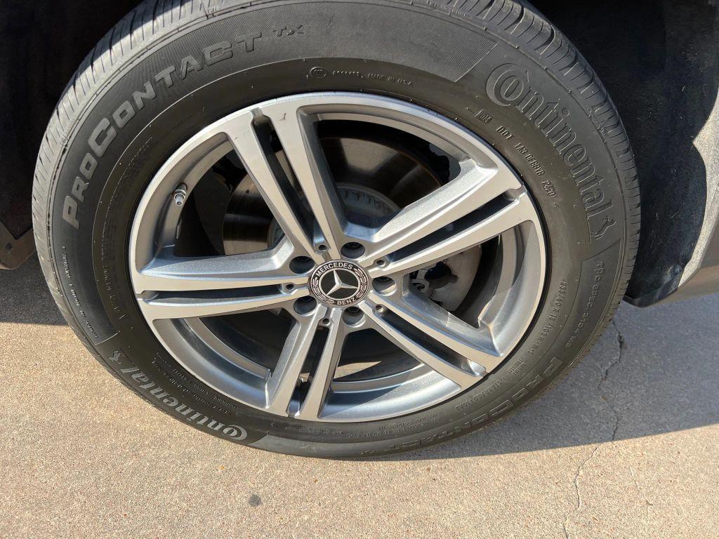 used 2021 Mercedes-Benz GLC 300 car, priced at $20,995