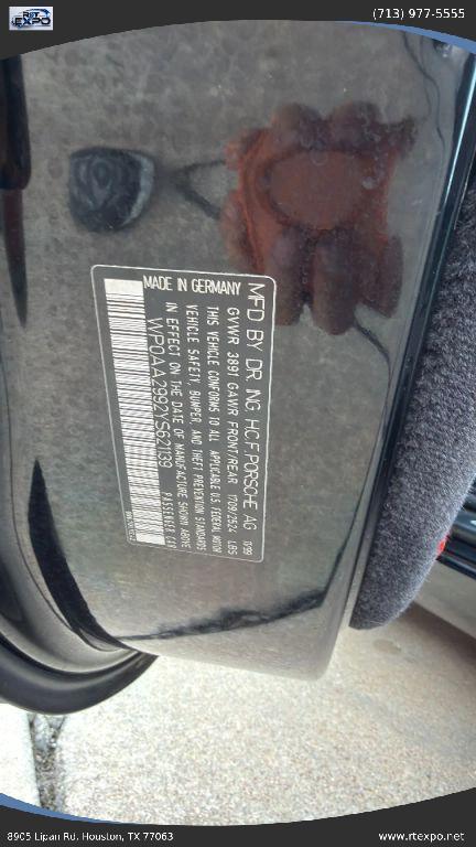 Porsche 911 view 44