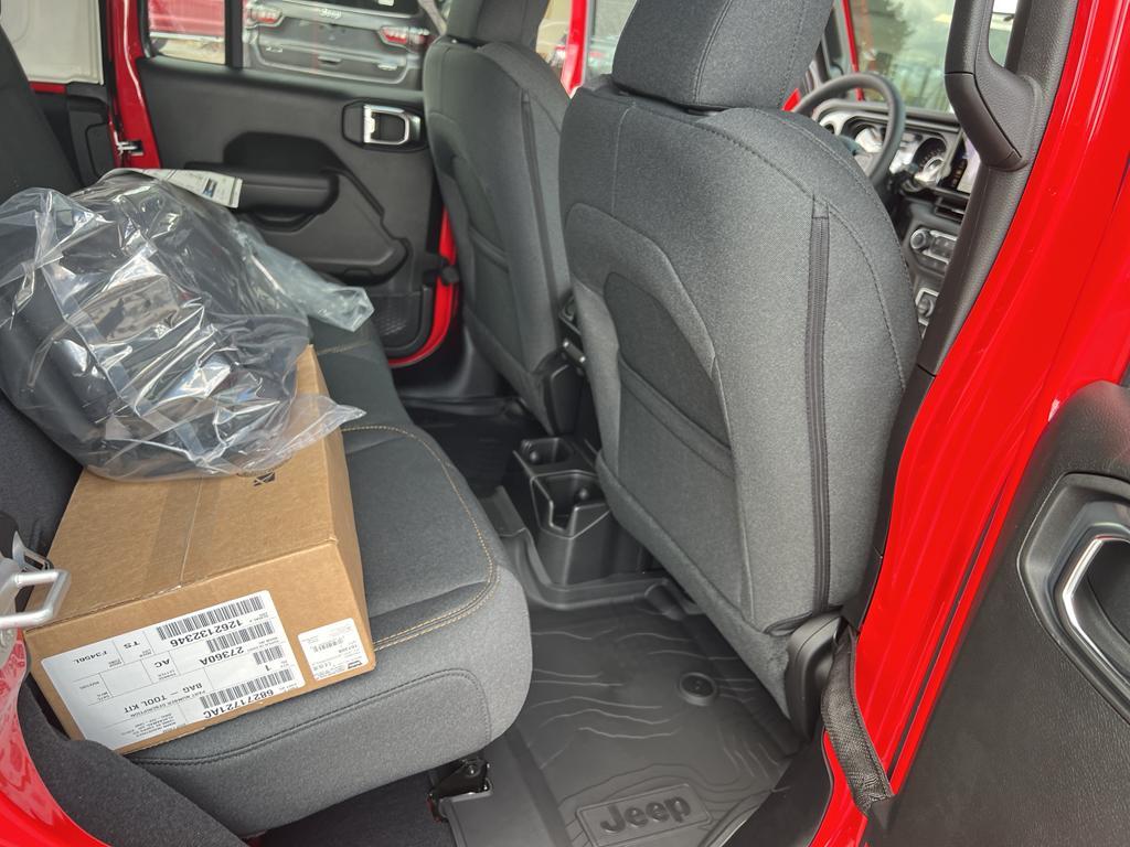 new 2025 Jeep Wrangler car, priced at $47,940