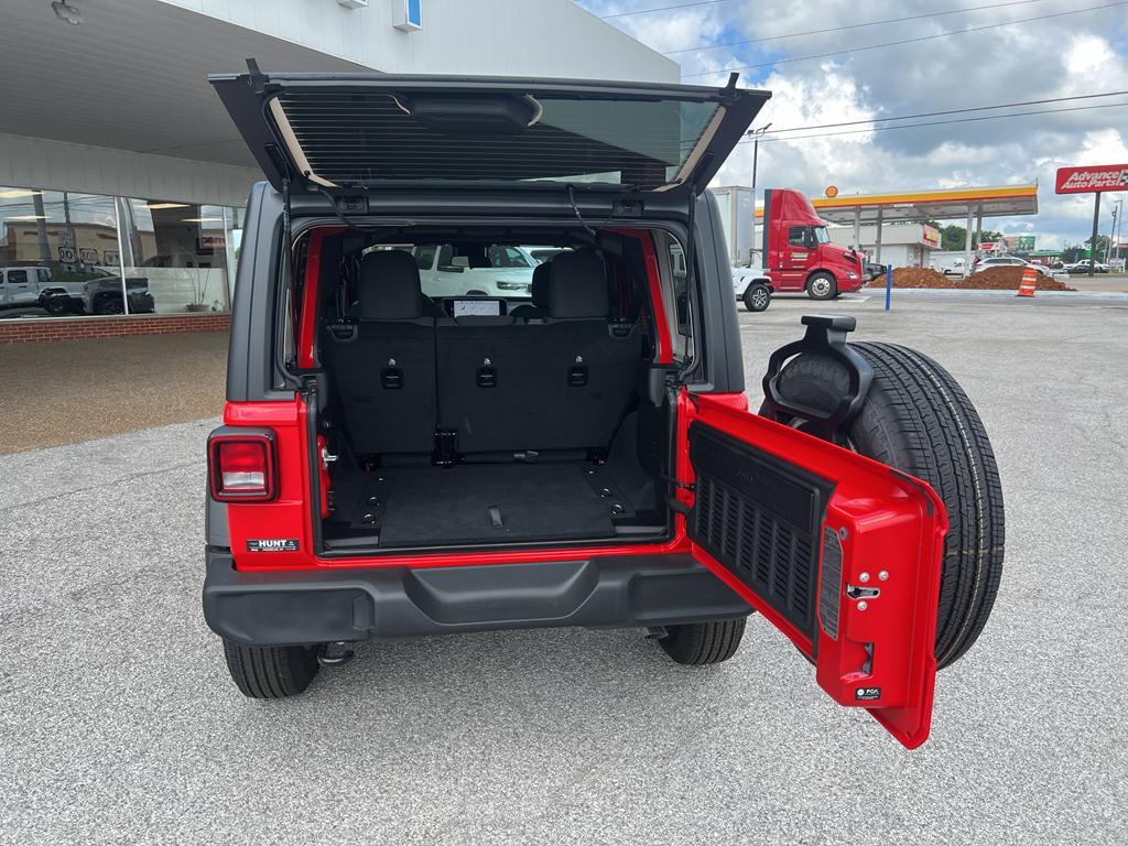 new 2025 Jeep Wrangler car, priced at $47,940