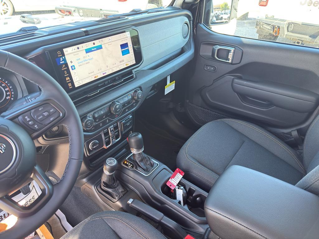 new 2025 Jeep Gladiator car, priced at $46,220