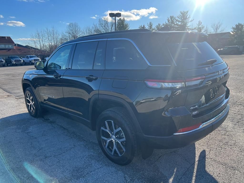 new 2025 Jeep Grand Cherokee car, priced at $51,958