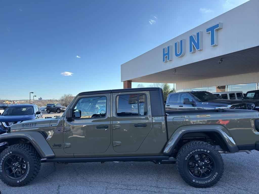 new 2026 Jeep Gladiator car, priced at $48,895