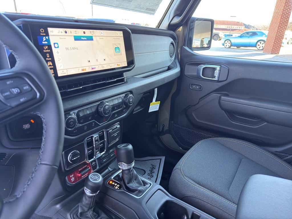 new 2026 Jeep Gladiator car, priced at $48,895