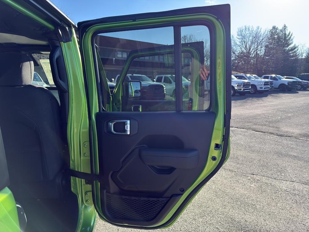 new 2026 Jeep Wrangler car, priced at $46,927