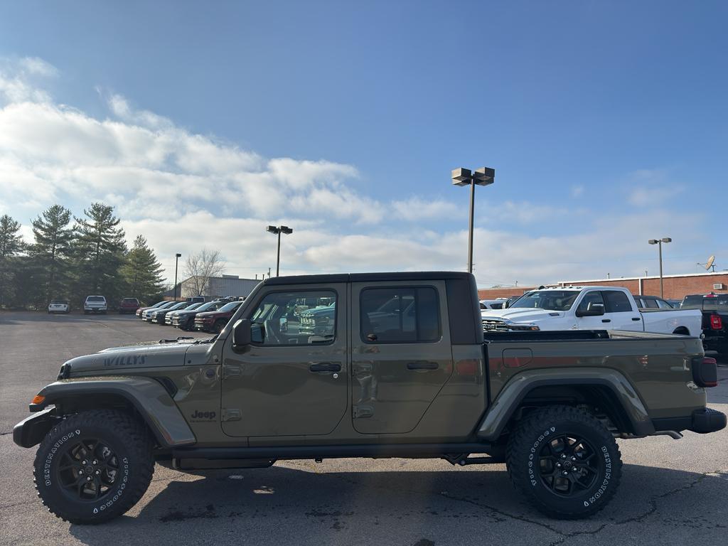 new 2026 Jeep Gladiator car, priced at $48,895