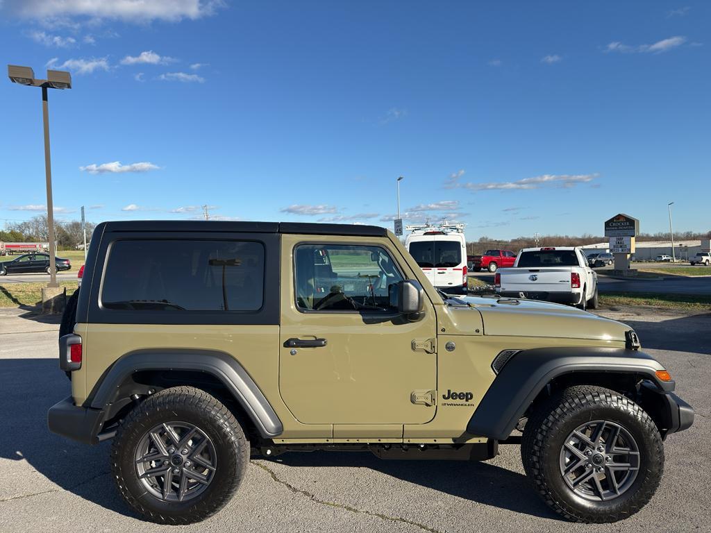 new 2026 Jeep Wrangler car, priced at $43,552