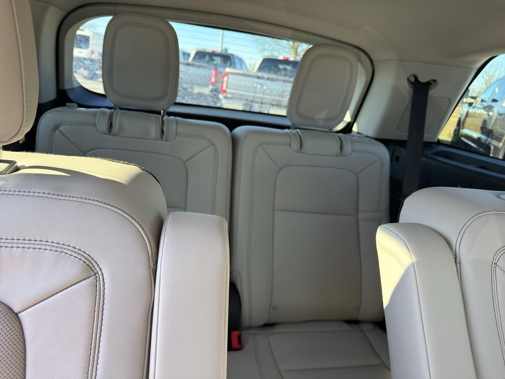 used 2025 Lincoln Aviator car, priced at $67,367