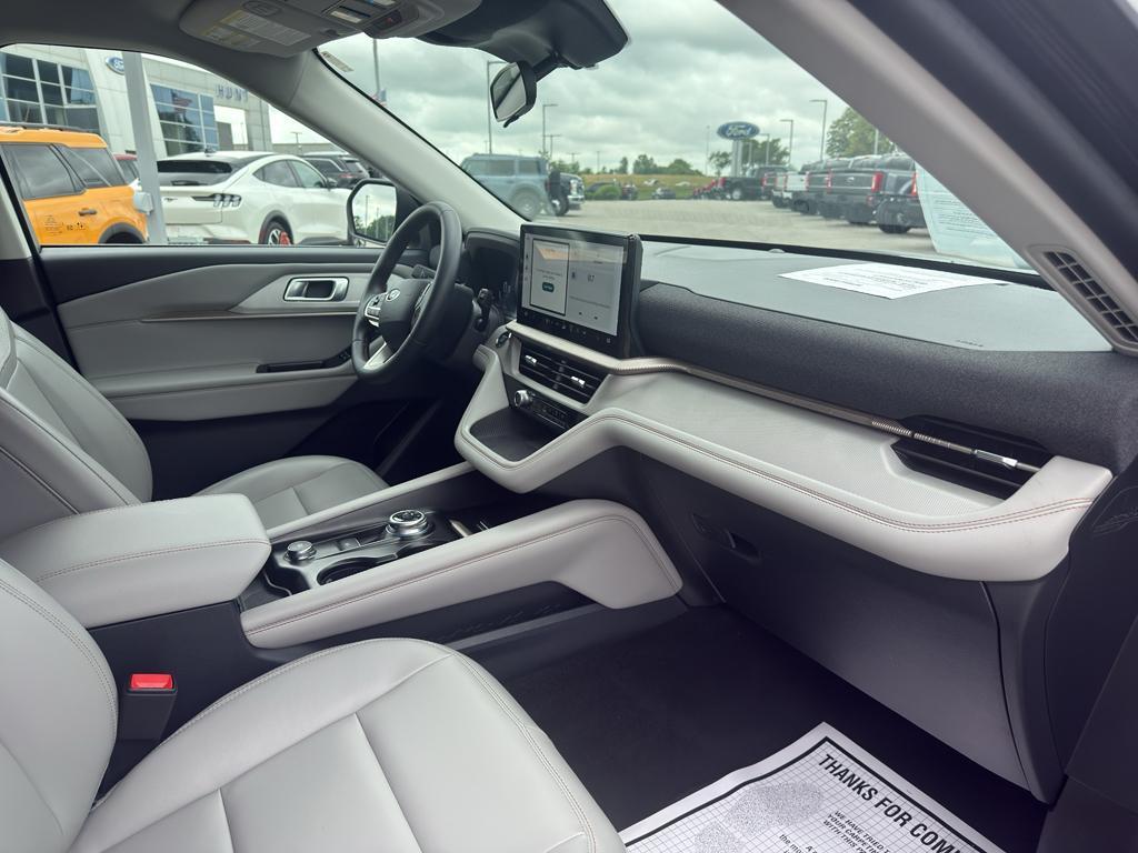 used 2025 Ford Explorer car, priced at $41,995