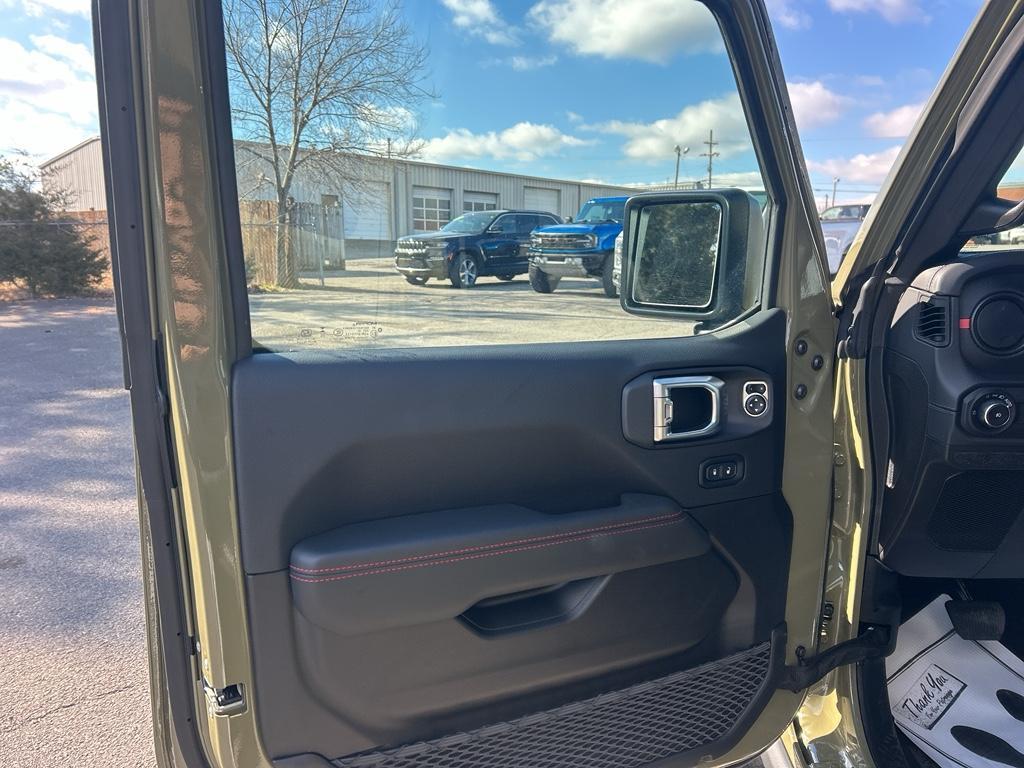 new 2026 Jeep Wrangler car, priced at $79,995